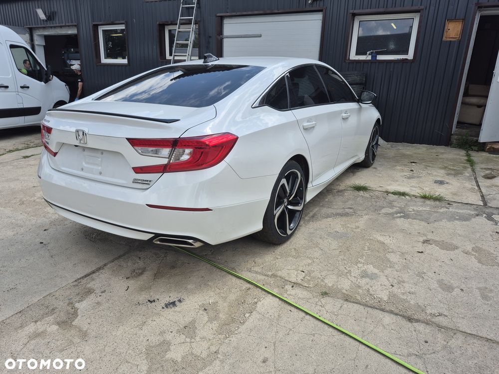 Honda Accord - 2