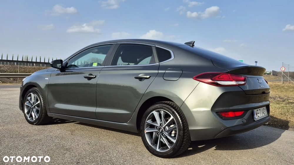 Hyundai i30 ver-1-5-t--gdi-48v-smart-dct - 3