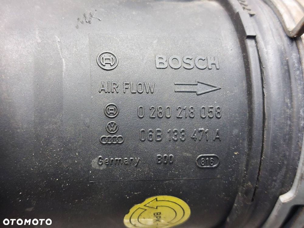 OBUDOWA FILTRA POWIETRZA + PRZEPŁYWOMIERZ + DOLOT AUDI A4 B6 2.0 20V - 3