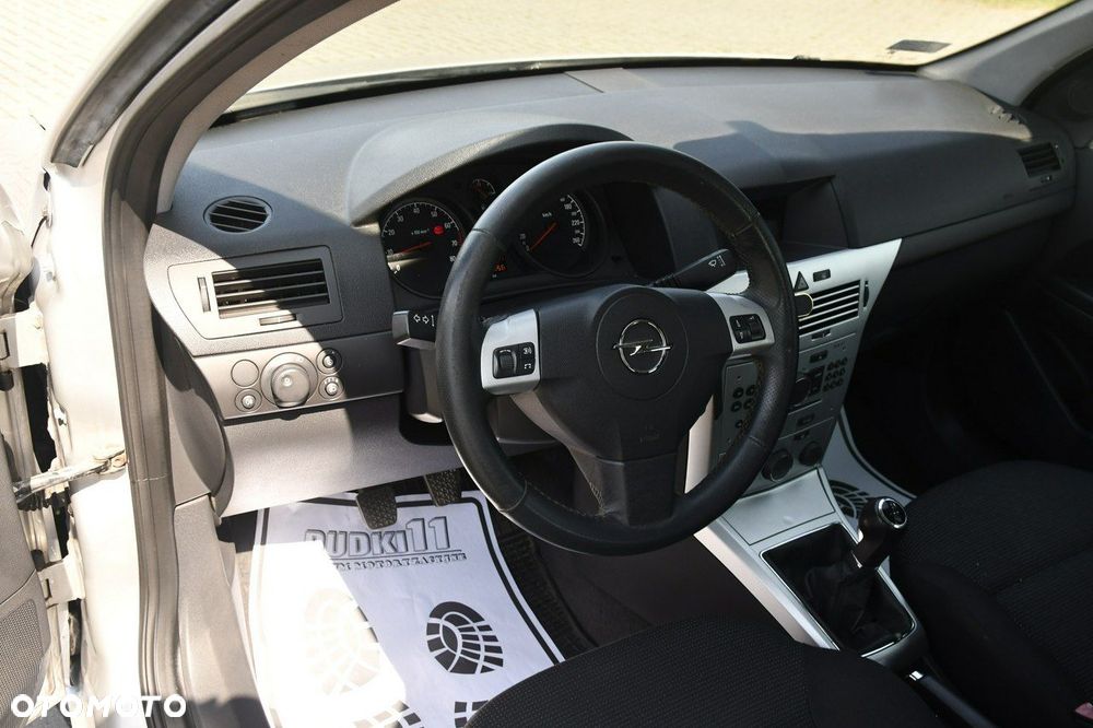 Opel Astra - 17