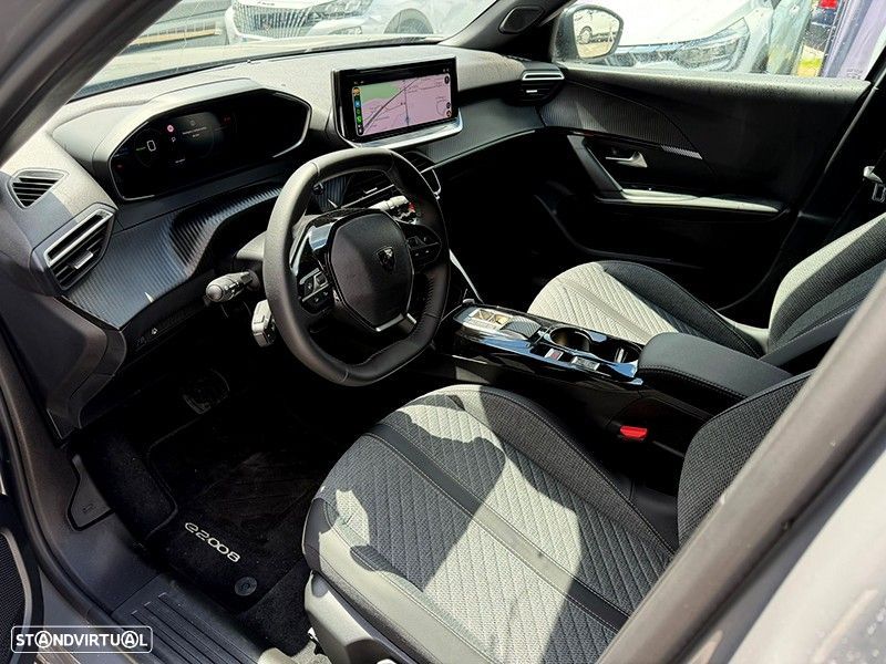 Peugeot e-2008 54 kWh Allure - 11