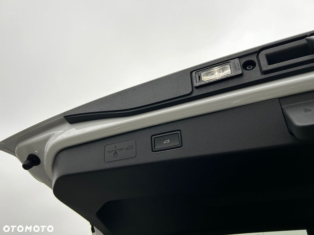 Volkswagen T-Roc - 28