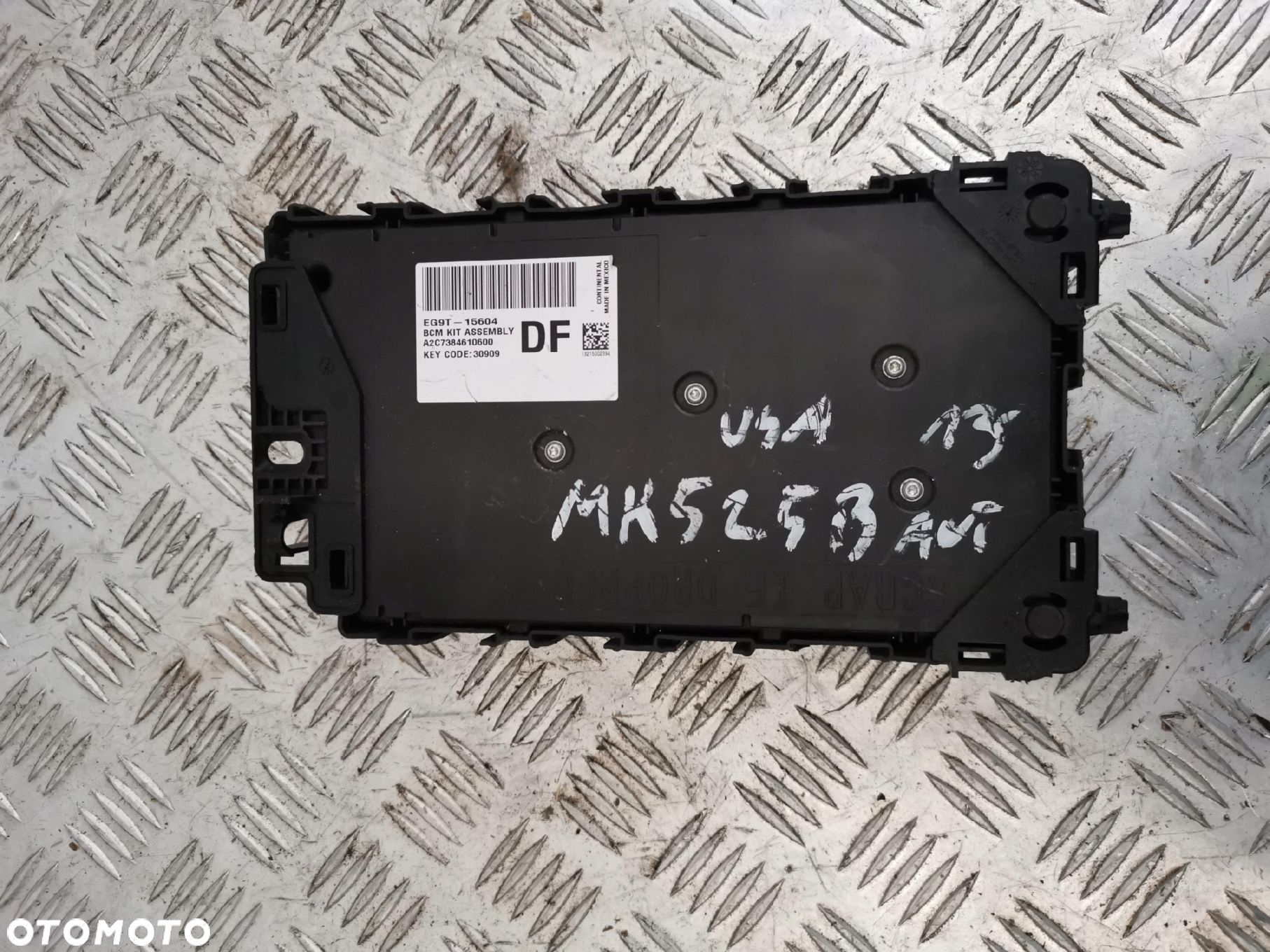 FUSION MONDEO MK5 SKRZYNKA BEZPIECZNIKOW EG9T-15604-DF - 2