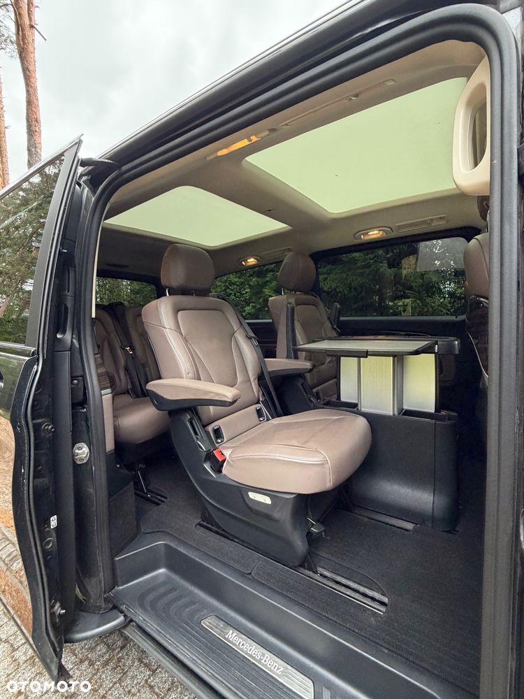 Mercedes-Benz Klasa V 300 d 9G-Tronic Exclusive (d³ugi) - 16
