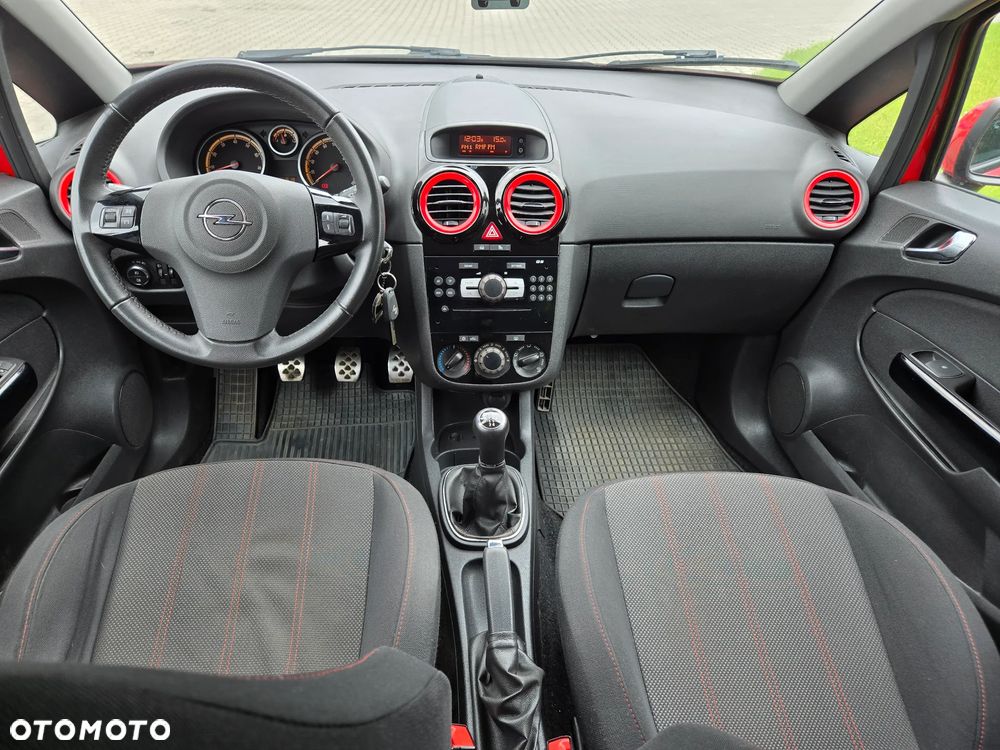 Opel Corsa 1.4 16V 150 Jahre - 12