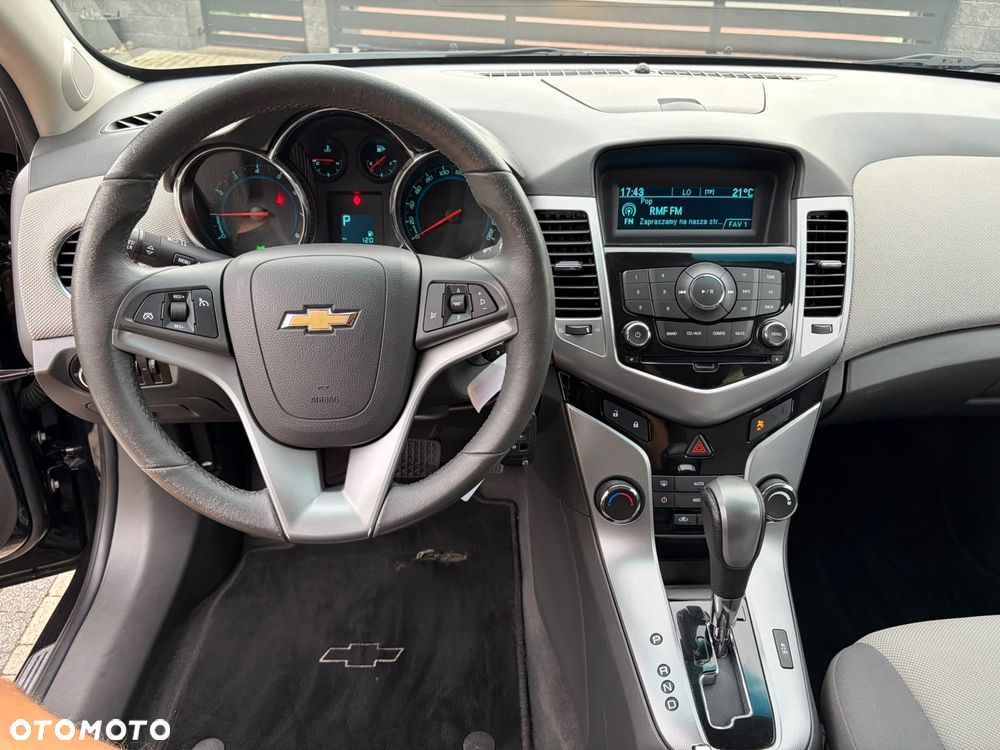 Chevrolet Cruze 1.8 Automatik LT - 17