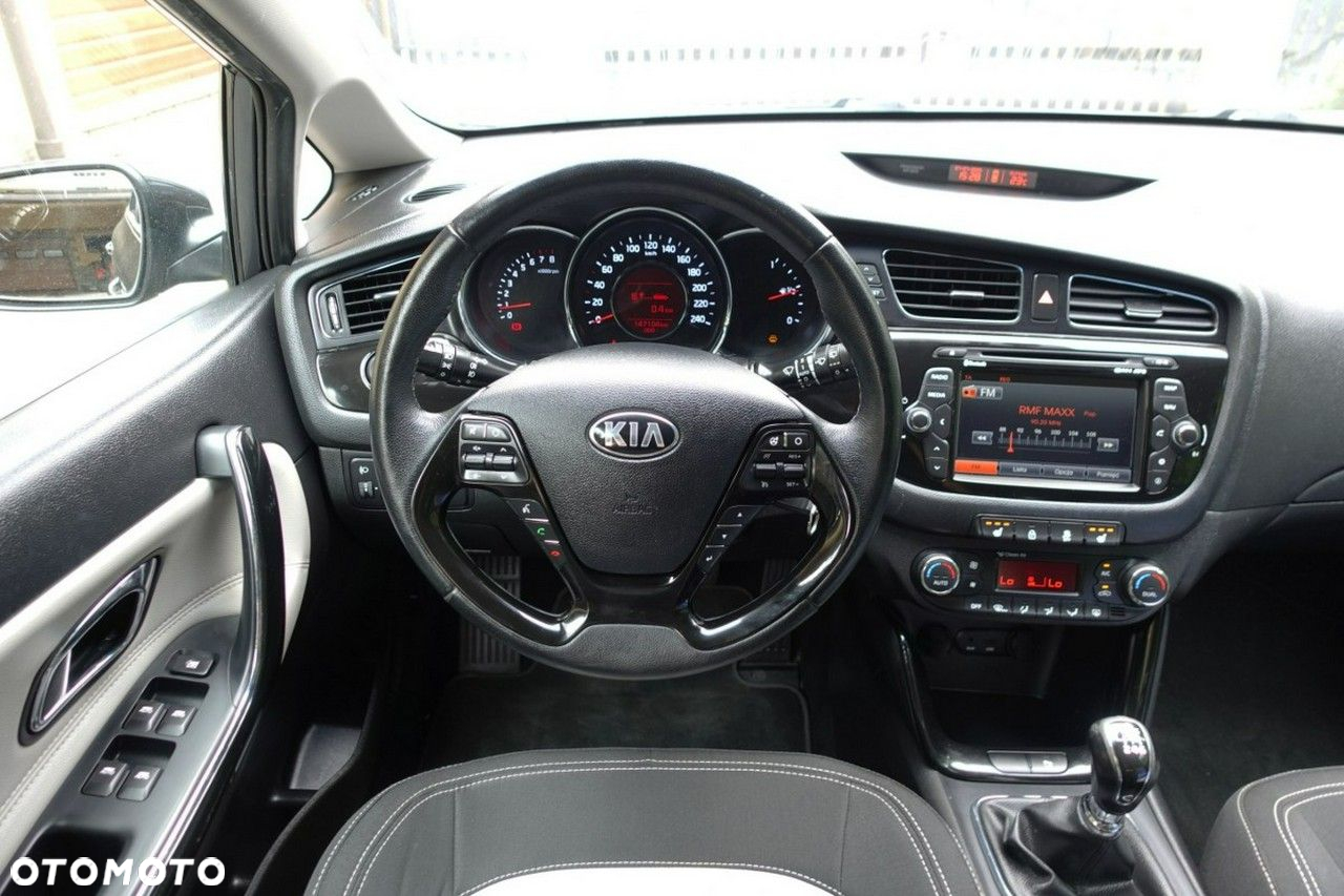 Kia Ceed - 17