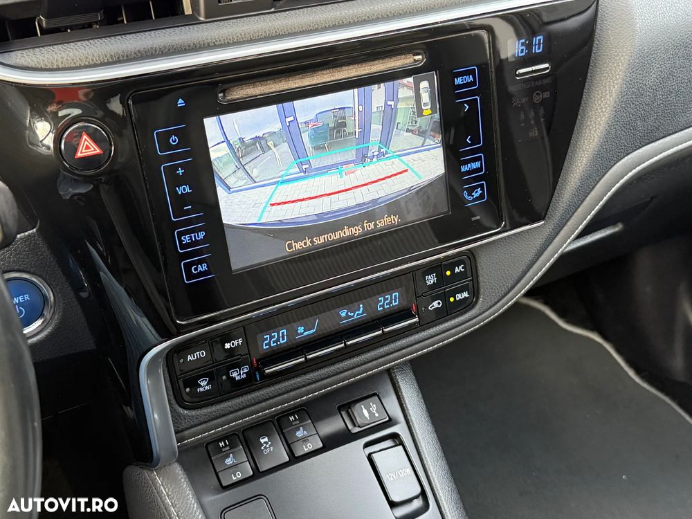 Toyota Auris 1.8 L VVT-i Hybrid Sol + - 18