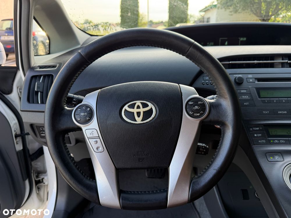 Toyota Prius 1.5 VVT-i Prestige - 12
