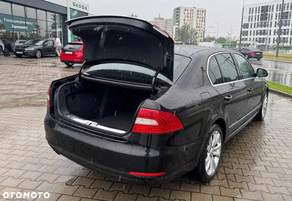 Skoda Superb 2.0 TDI Business DSG - 11