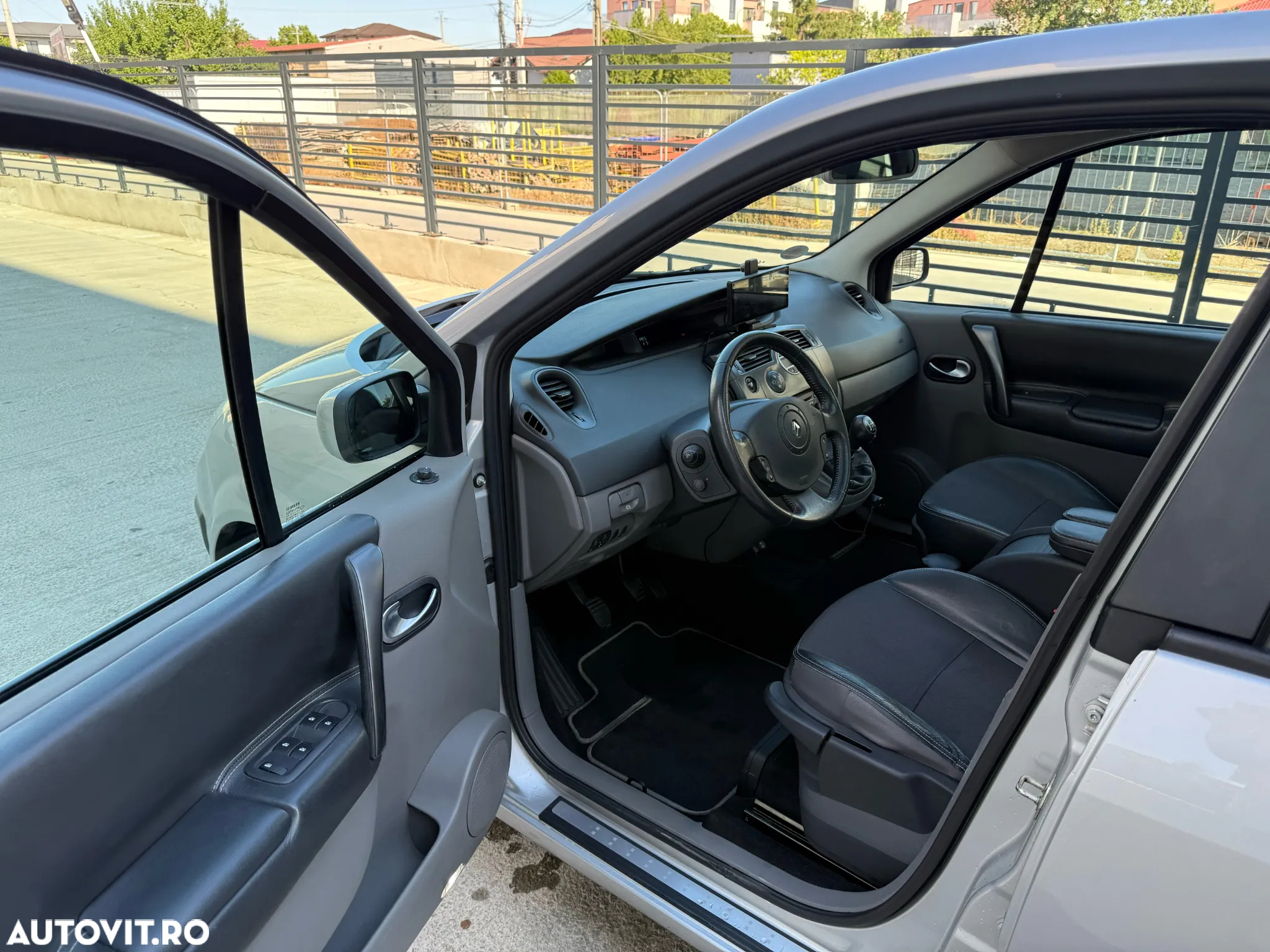 Renault Scenic 1.9 dCi Luxe Expression - 8