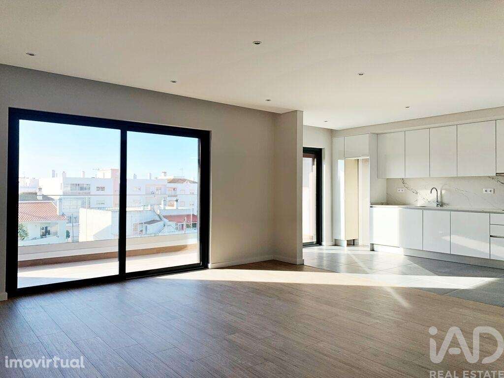 Apartamento T2 em Montenegro de 110,00 m2 - Grande imagem: 4/24
