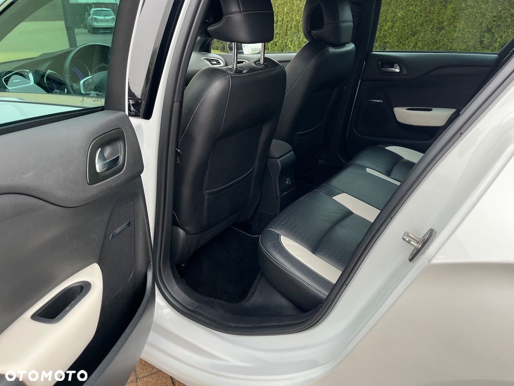 DS Automobiles DS 4 - 24