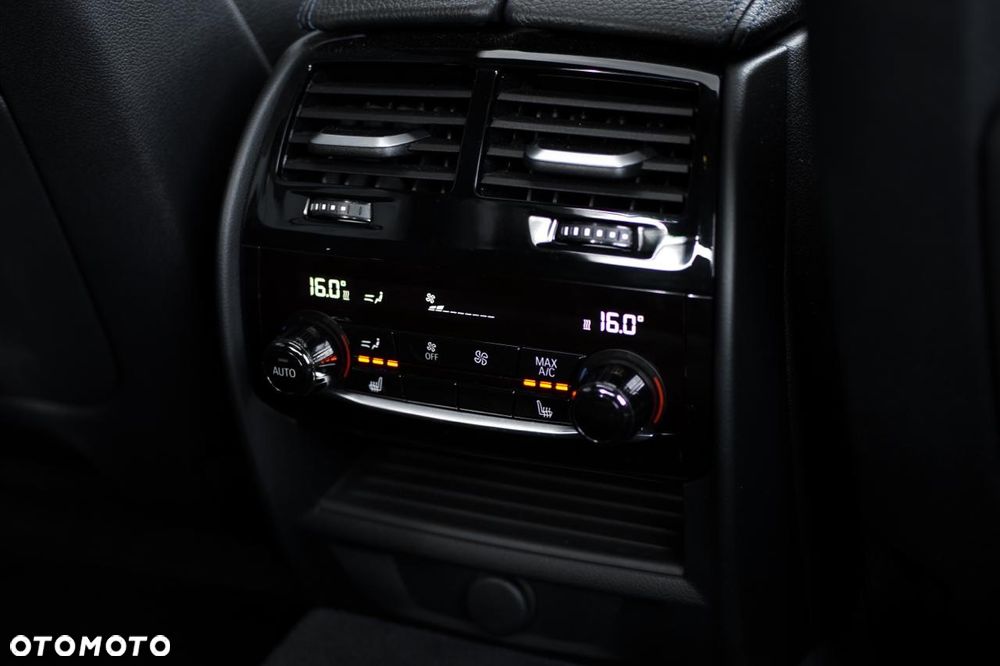 BMW Seria 5 540i GPF M Sport sport - 34