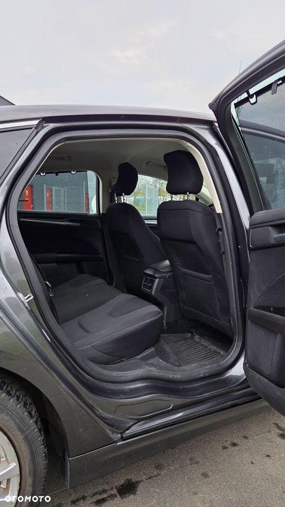 Ford Mondeo 2.0 TDCi Titanium PowerShift - 13