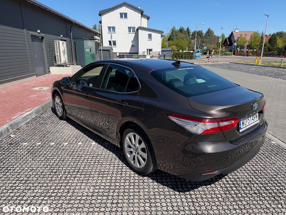 Toyota Camry 2.5 Hybrid Comfort CVT - 4