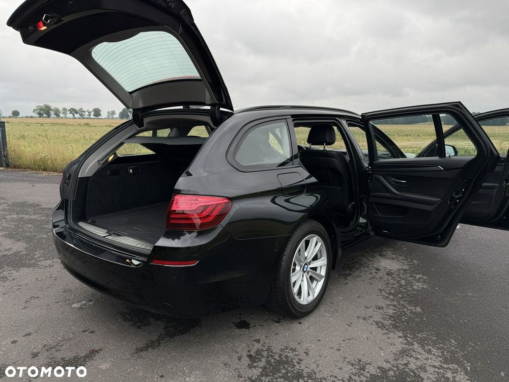 BMW Seria 5 530d Sport-Aut - 28