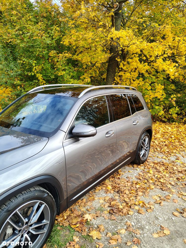 Mercedes-Benz GLB - 4