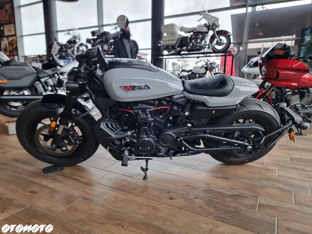 Harley-Davidson Sportster - 2