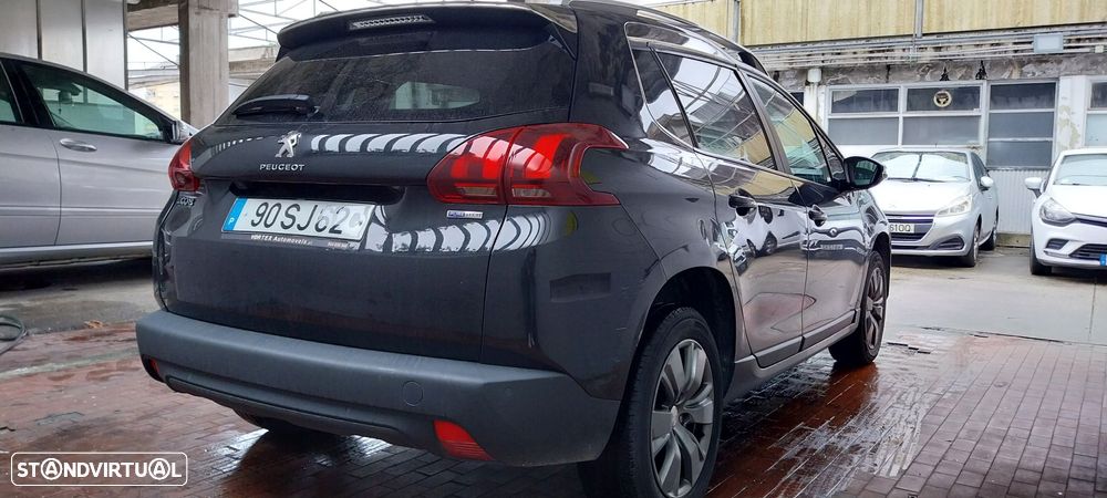 Peugeot 2008 1.2 PureTech Allure - 10