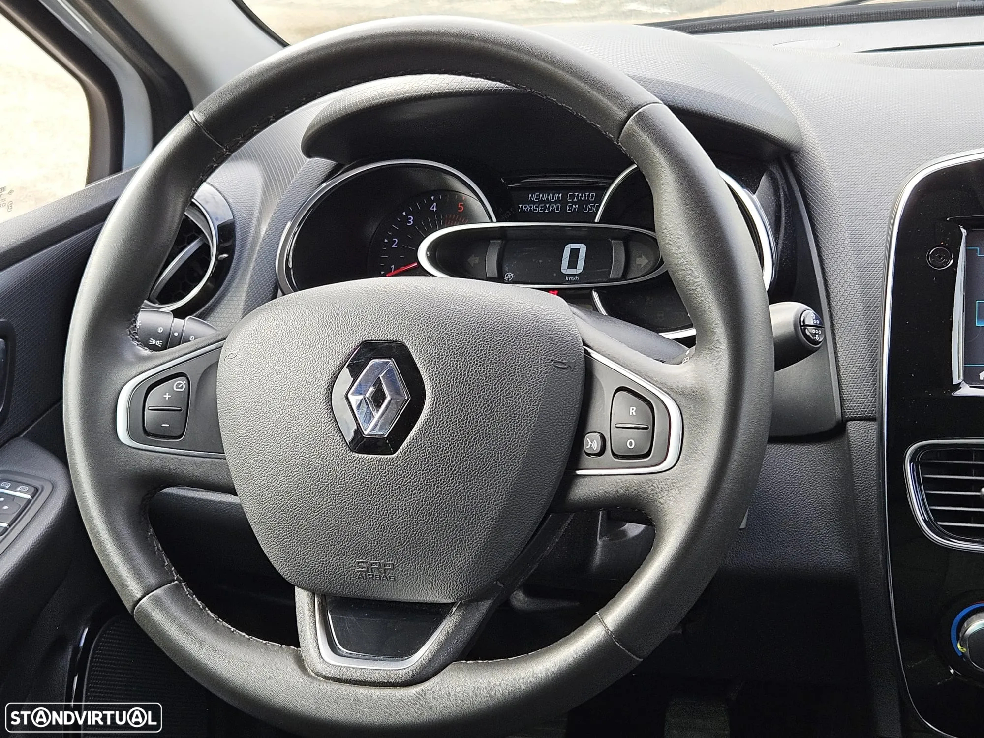 Renault Clio 1.5 dCi Limited - 9
