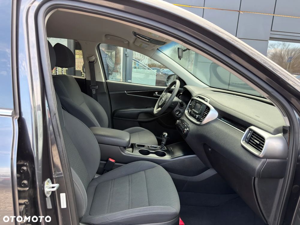 Kia Sorento - 26