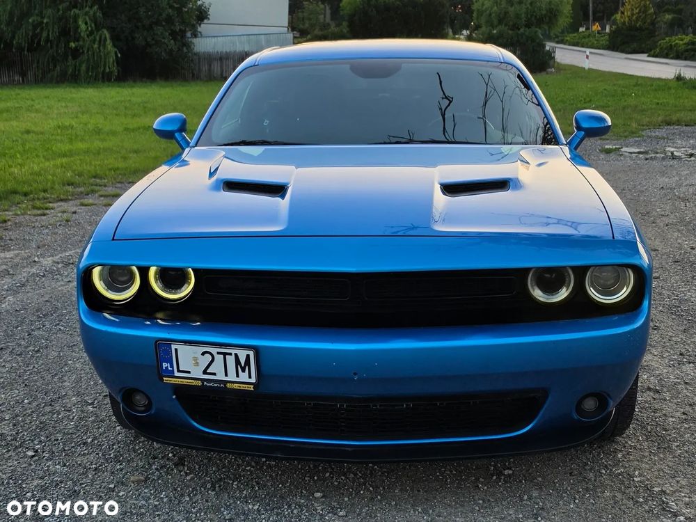 Dodge Challenger - 10