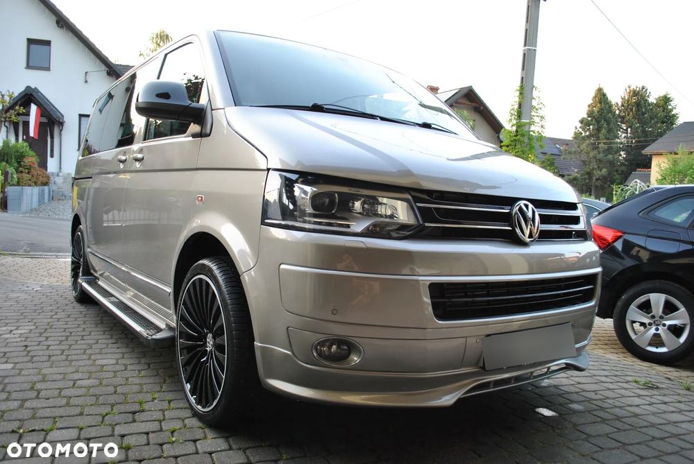 Volkswagen Multivan - 18
