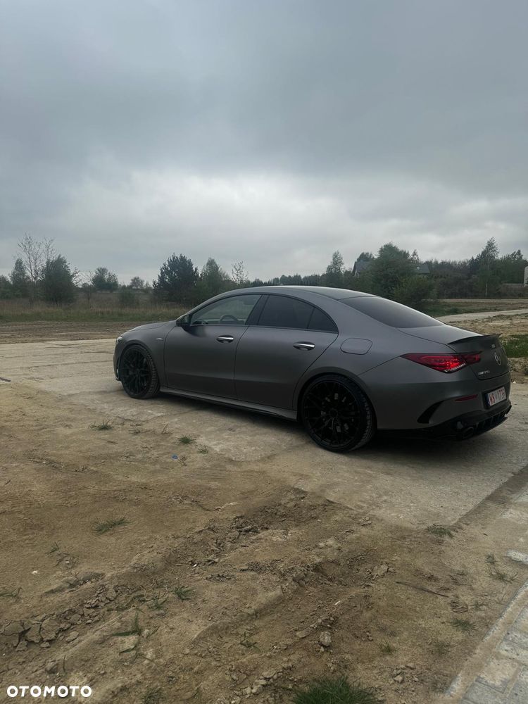 Mercedes-Benz CLA - 4