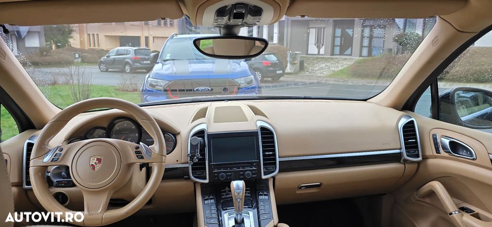 Porsche Cayenne Platinum Edition - 11