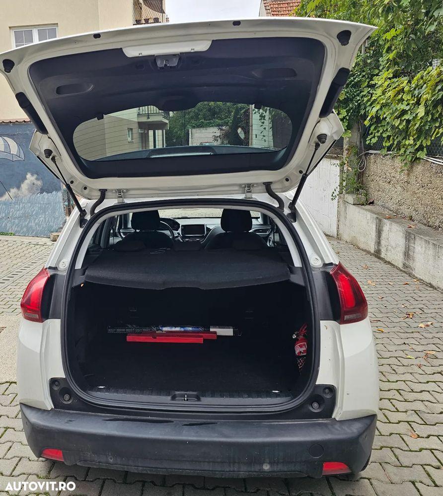 Peugeot 2008 - 6