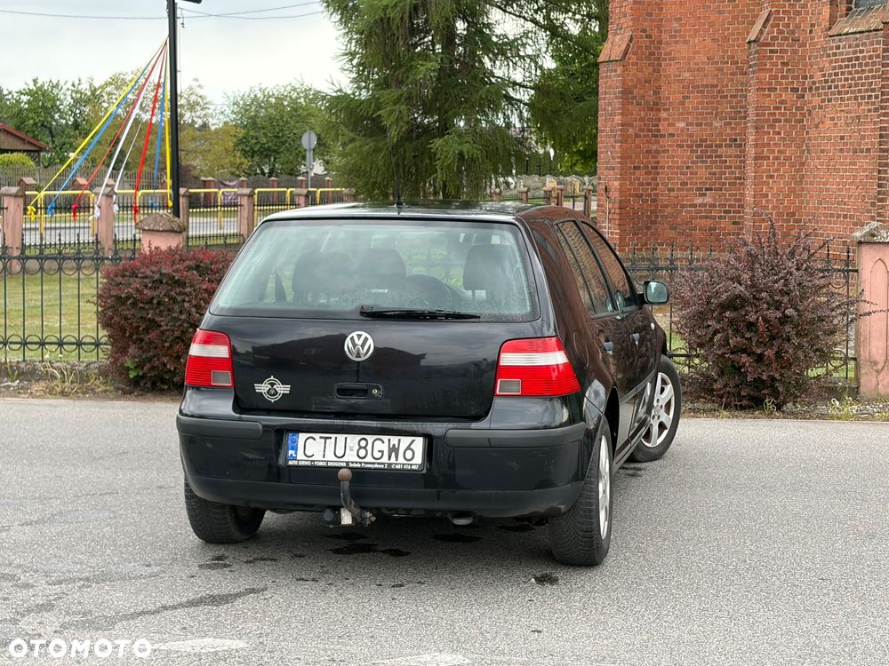 Volkswagen Golf 1.6 Comfortline - 8
