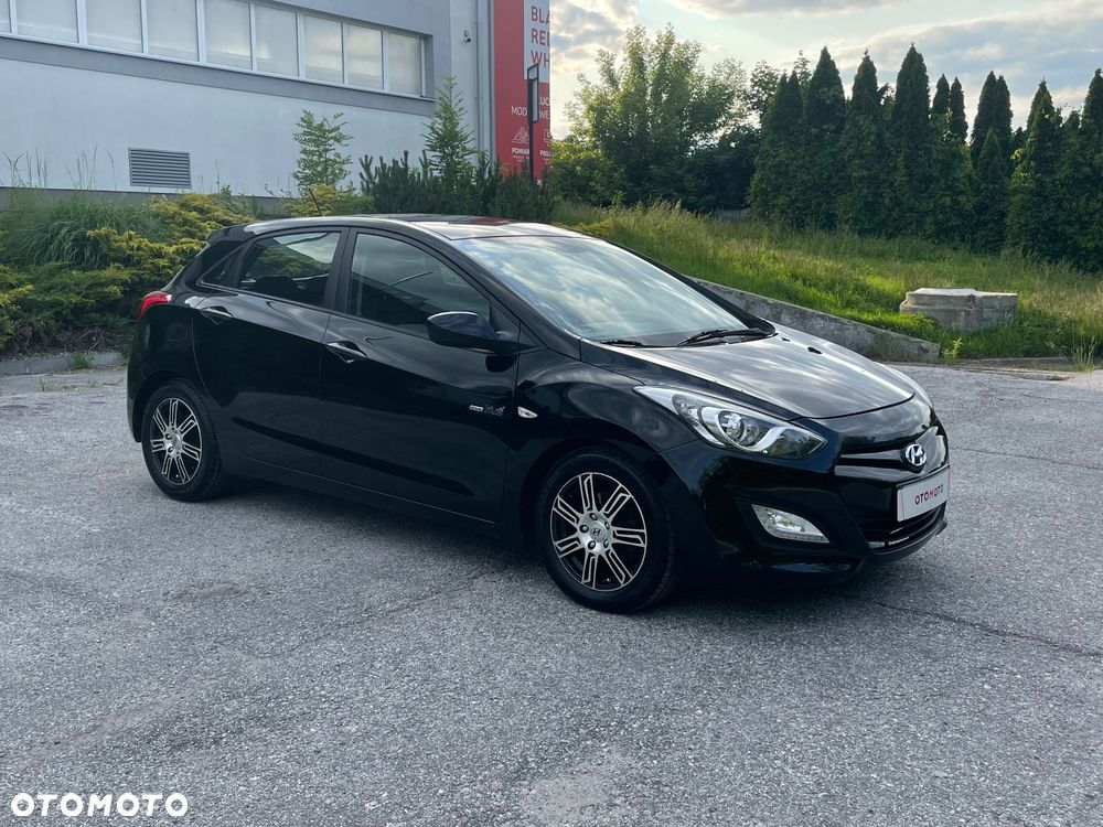 Hyundai i30 blue 1.6 CRDi Style - 32
