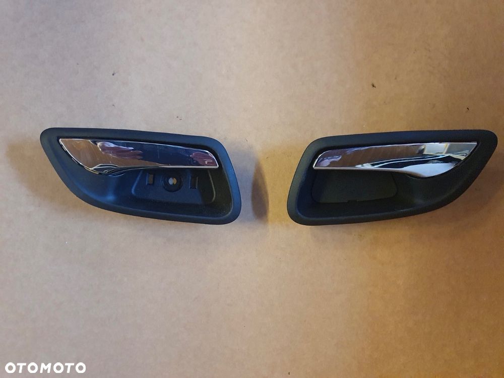 KLAMKA WEWNĘTRZNA L/P DRZWI PRZÓD CHEVROLET CRUZE