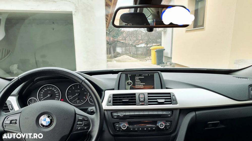 BMW Seria 3 318d Sport Line - 9