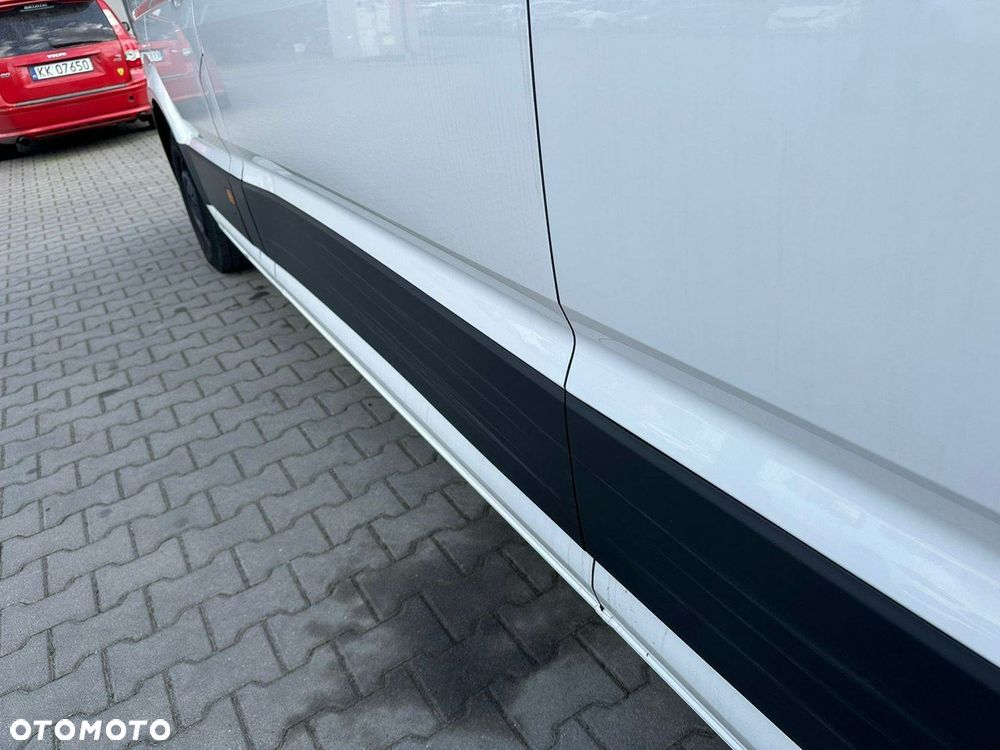 Volkswagen Crafter - 12