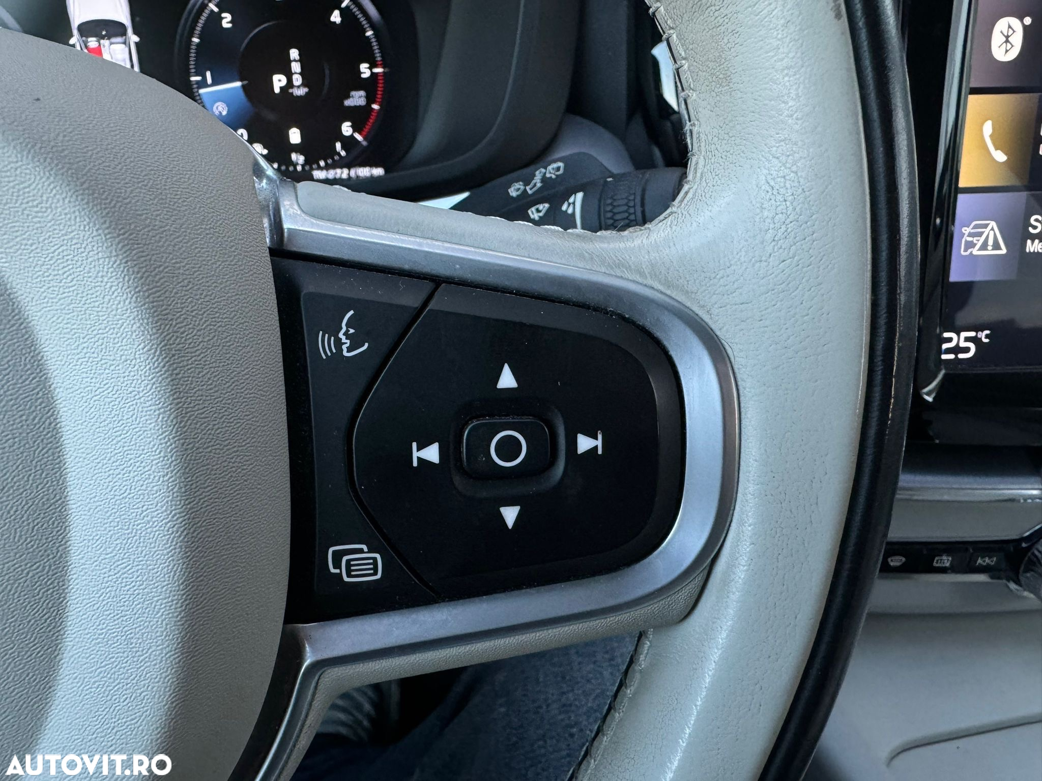 Volvo XC 60 B4 D Geartronic Momentum Pro - 18