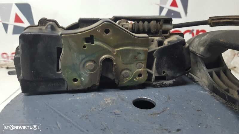 FECHADURA PORTA TRASEIRA DIREITA FIAT STILO (192) 1.9 JTD CAT - 4