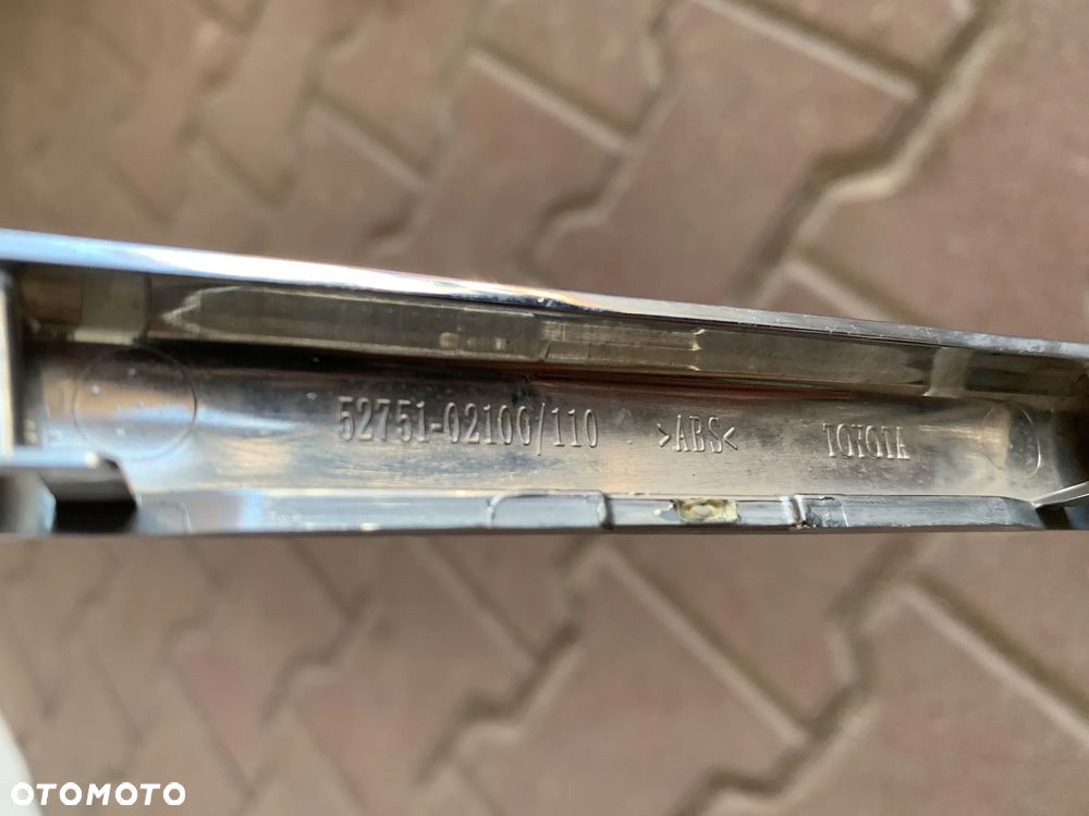 TOYOTA AURIS II LIFT HB 5D 2015-2018 CHROM W ZDERZAK TYŁ LISTWA TYLNA NAKŁADKA NIKIEL TYLNY - 7