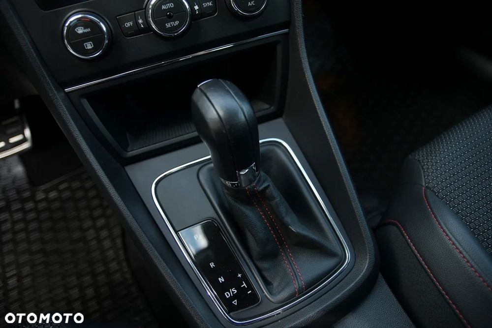 Seat Leon 2.0 TDI DPF DSG FR - 30