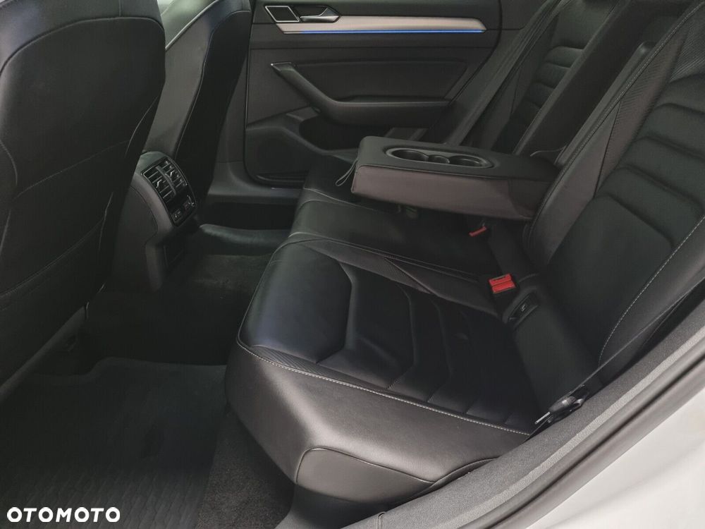 Volkswagen Arteon 2.0 TDI Bi-Turbo SCR 4Mot R-Line DSG - 12