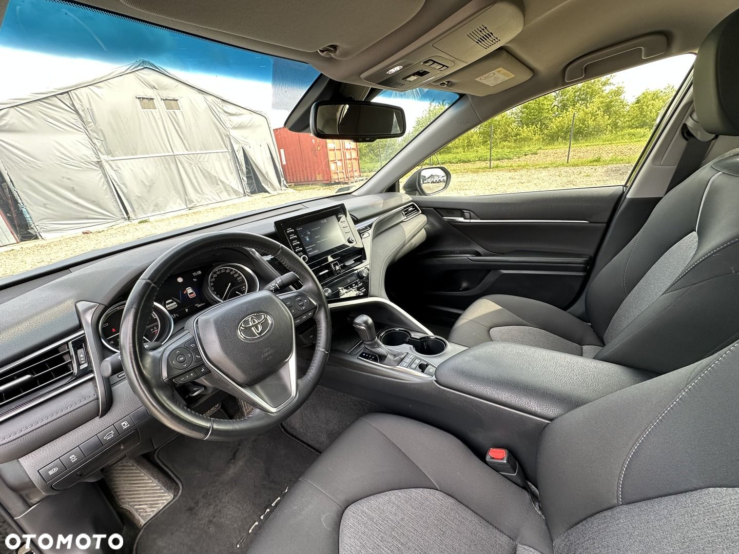 Toyota Camry - 10