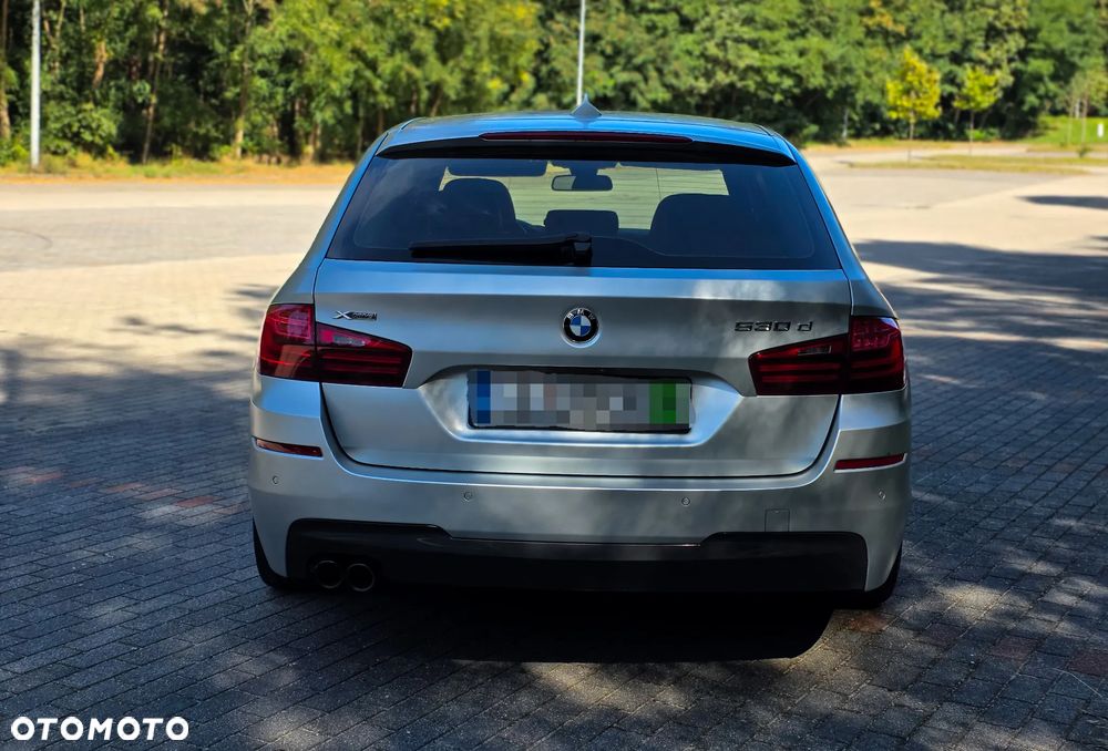 BMW Seria 5 530d xDrive - 8