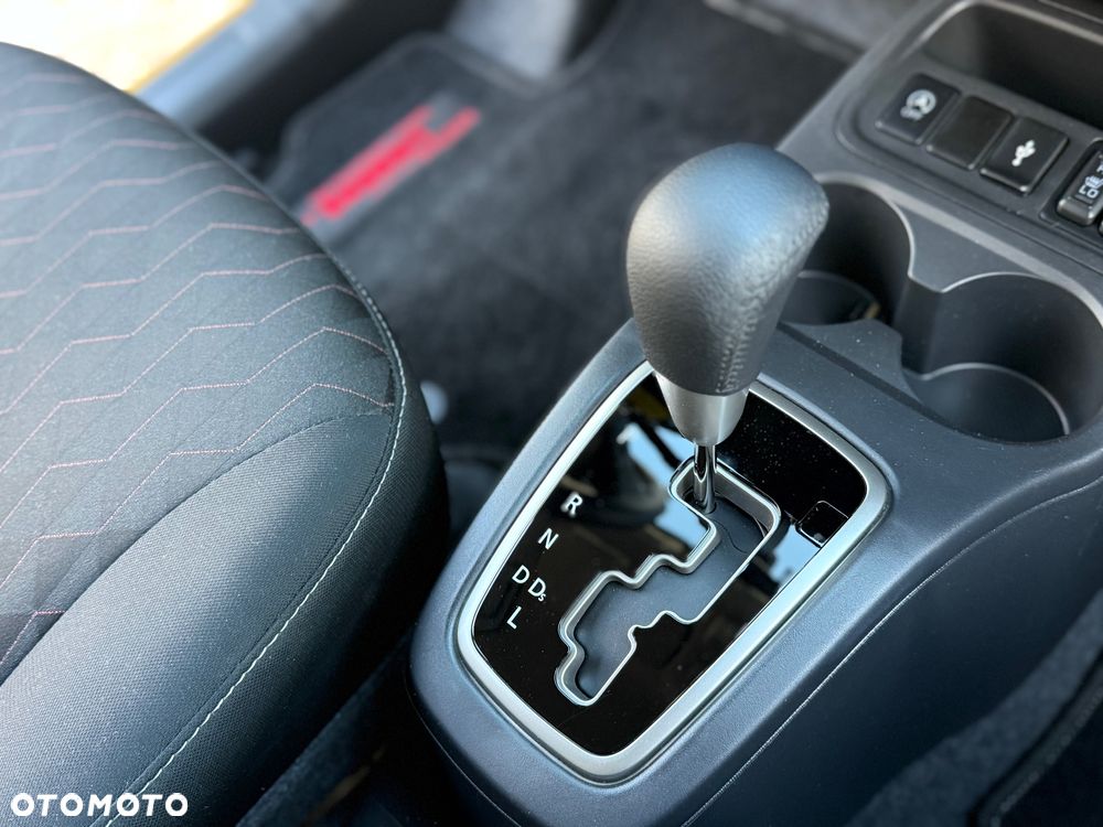 Mitsubishi Space Star AS&G 1.2 CVT Spirit+ Black - 21