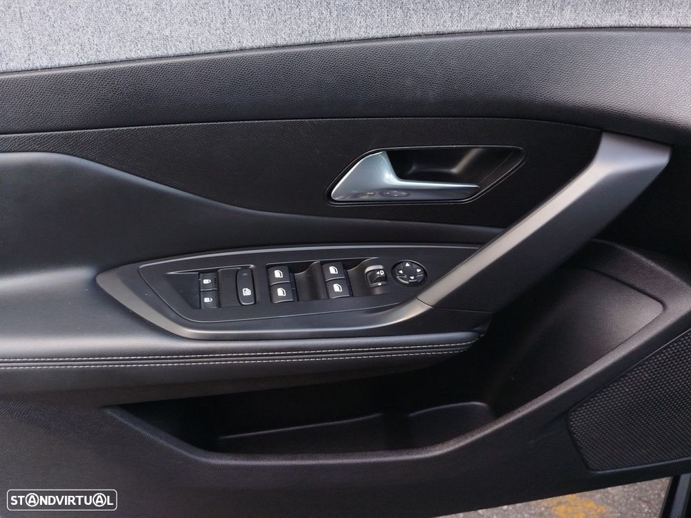 Peugeot 308 SW 1.2 PureTech Allure Full LED - 33