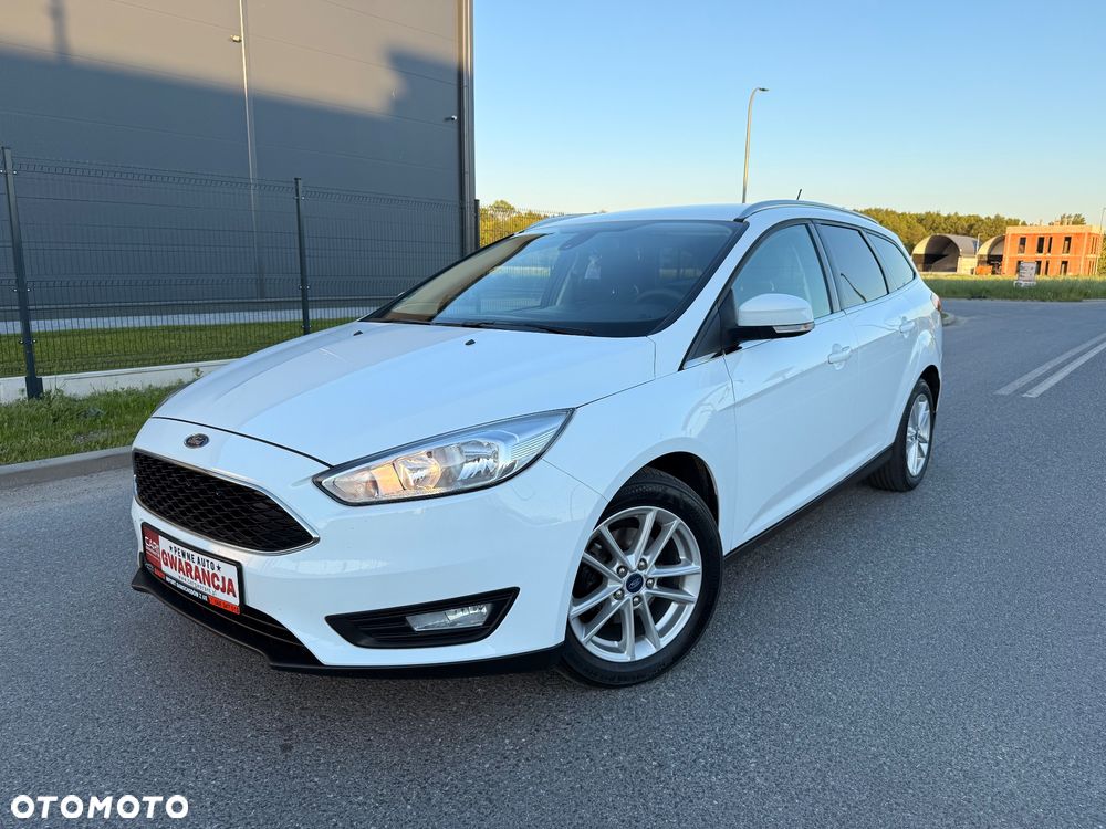 Ford Focus 1.6 Titanium - 2