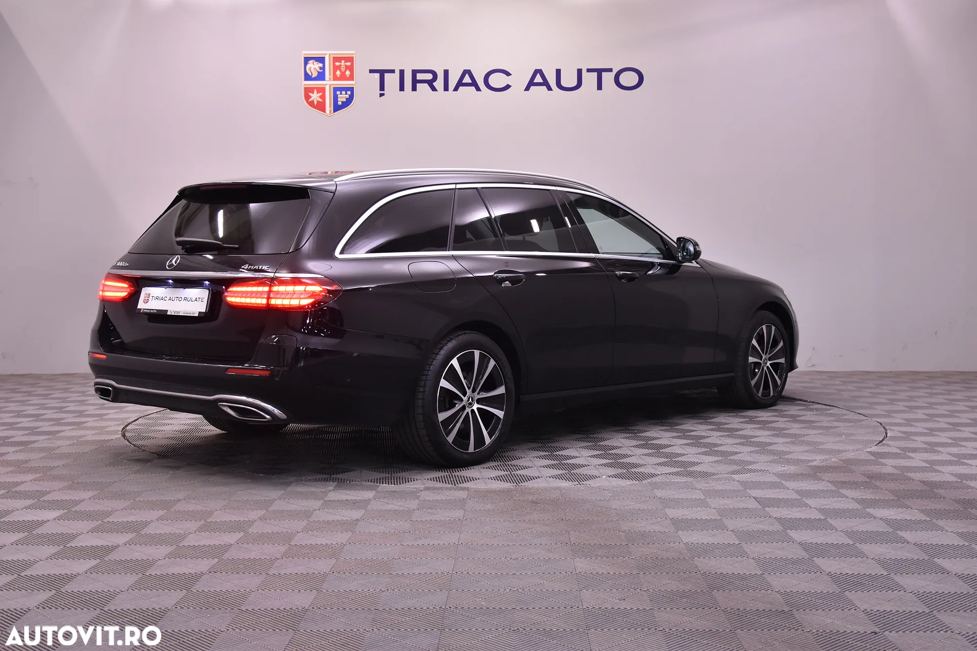 Mercedes-Benz E 300 de T 9G-TRONIC - 5