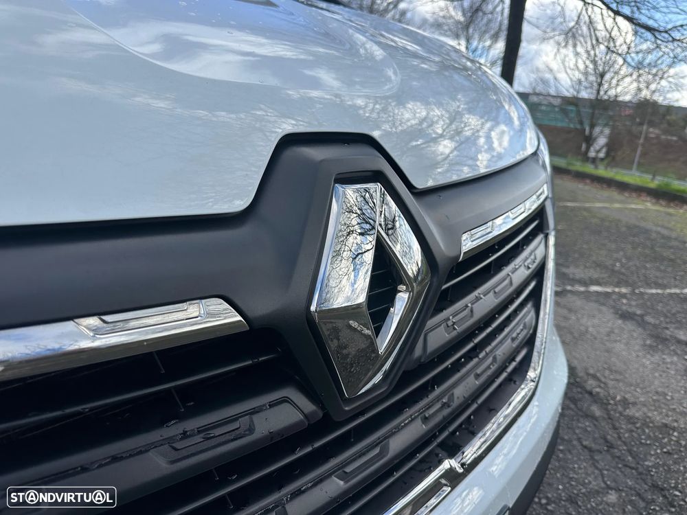 Renault Trafic 2.0DCi 130cv L1H1 - 11