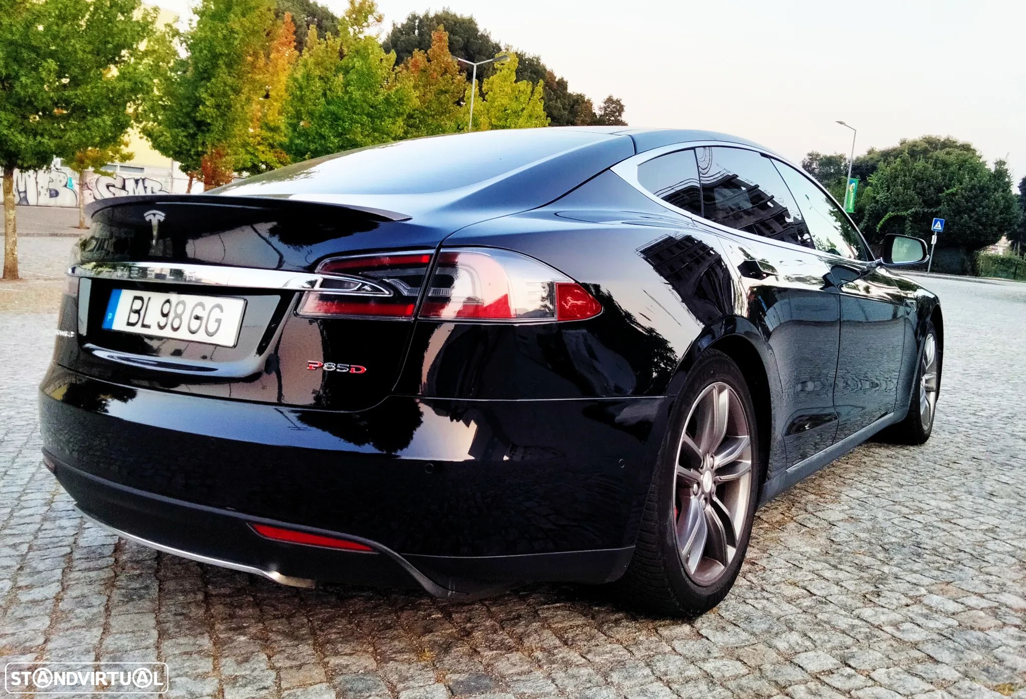 Tesla Model S P85D - 1
