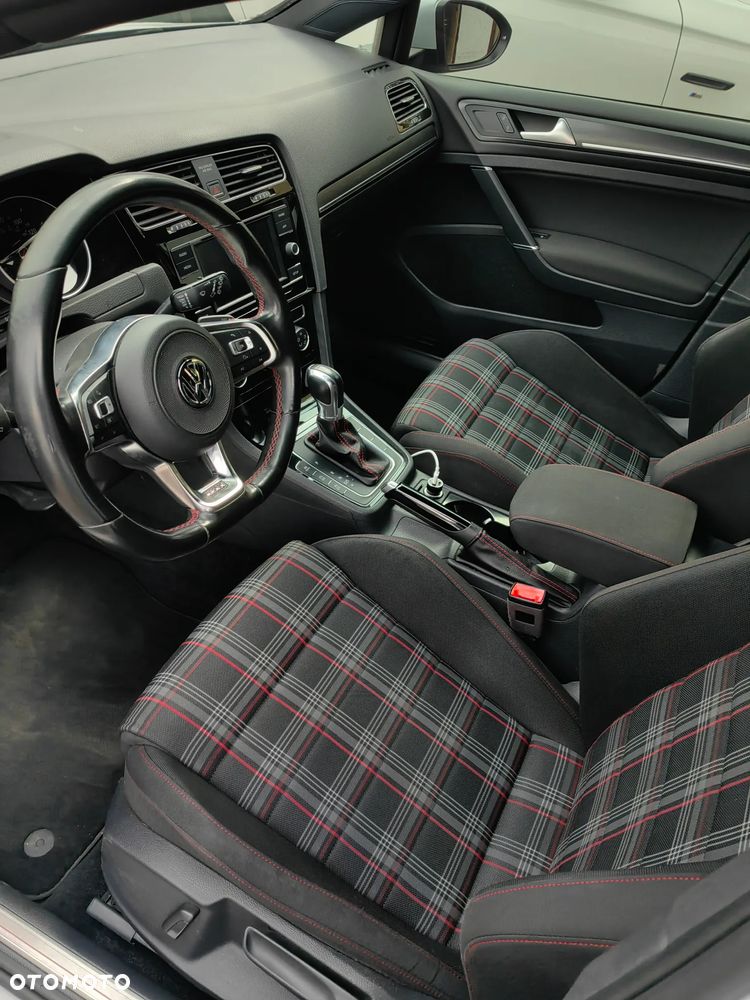 Volkswagen Golf 2.0 TSI BMT GTI DSG - 12
